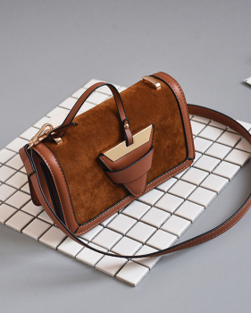  Trendy Zipper Design Brown PU Clutches Bags