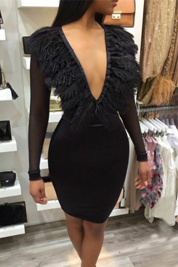  Sexy V Neck Feather Decoration Net Yarn Splicing Black Polyester Knee Length Dress