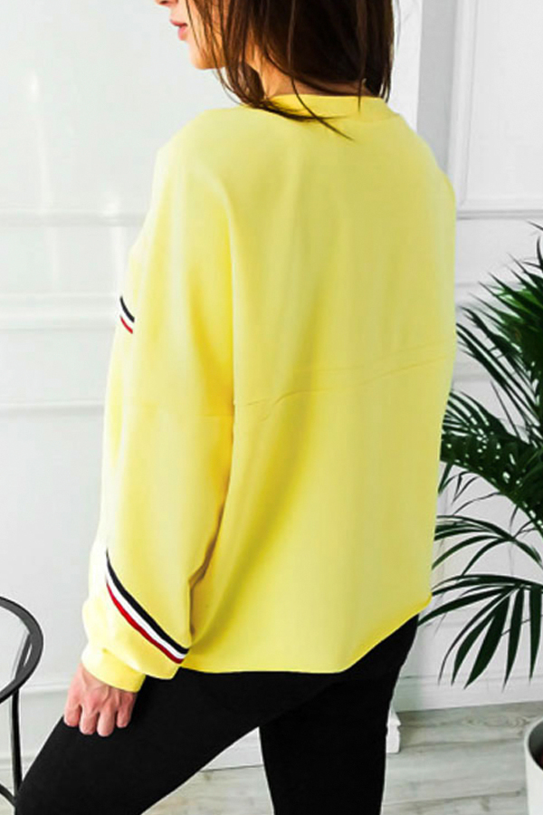  Leisure Round Neck Patchwork Yellow Polyester Pullovers