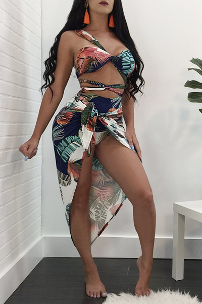 Sexy Printed Hollow-out White Milk Fiber Two-piece Swimwear(With Scarf)