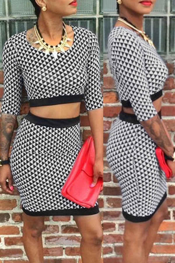  Sexy Round Neck Geometric Printed Blending Two-piece Skirt Set