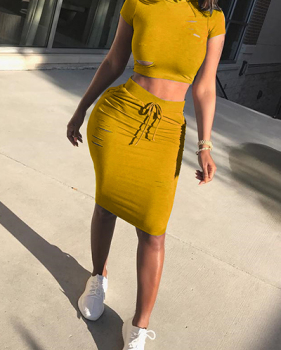 Leisure Round Neck Short Sleeves Broken Holes Yellow Polyester  Two-piece Skirt Set